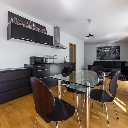 Goodson & Red Rotermanni Quarter Apartments Tallinn